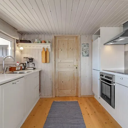 Sibbi - 300m From The Sea By Interhome Feriehus