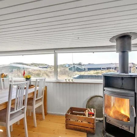 Sibbi - 300m From The Sea By Interhome *